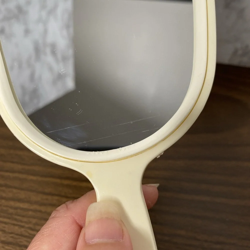 VTG Goody Off-White Plastic Hand Held Mirror With Handle Made In USA 11